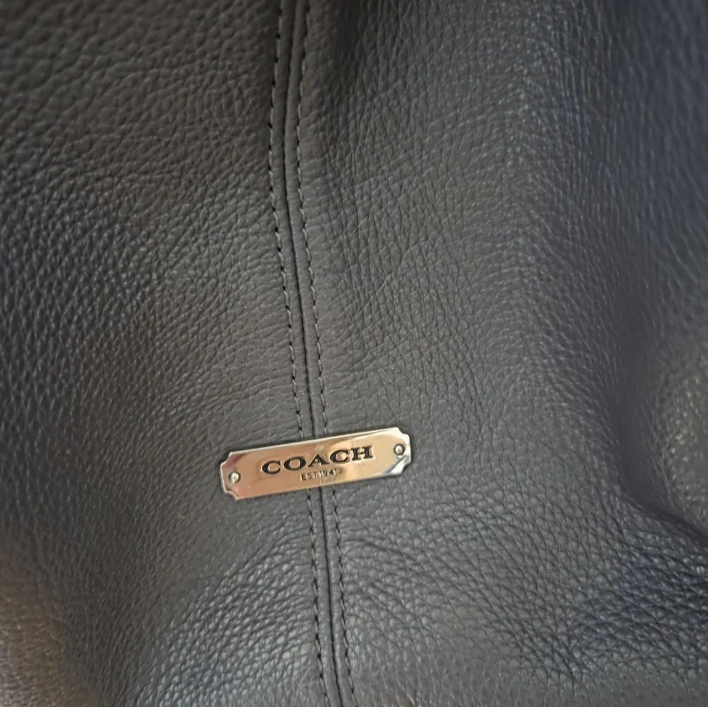 Coach Handbag - Picture 2 of 4